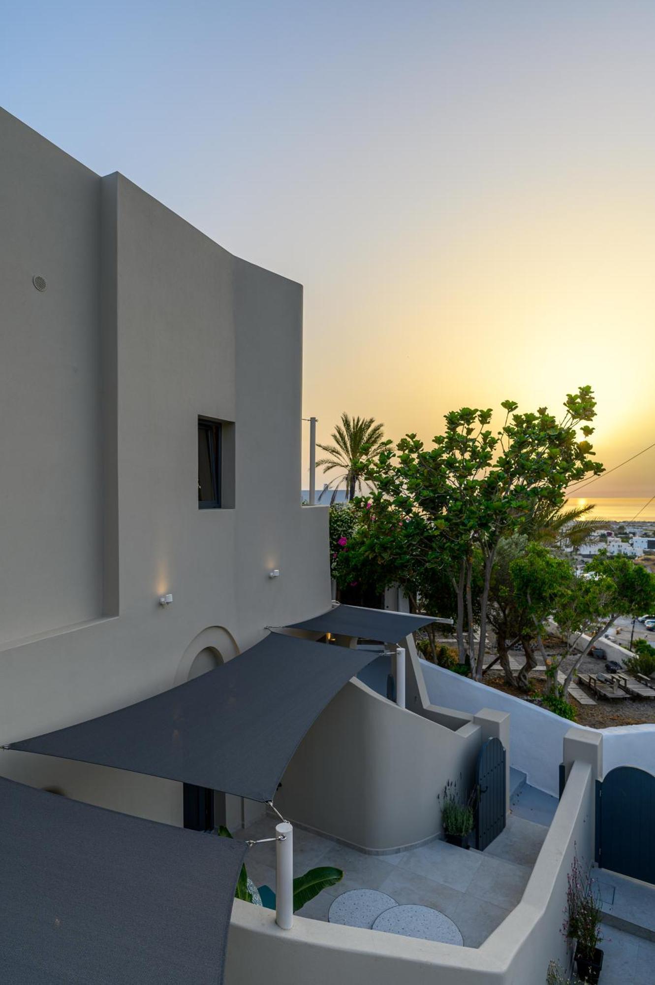 Galaria Serenity Suites Вотон Экстерьер фото