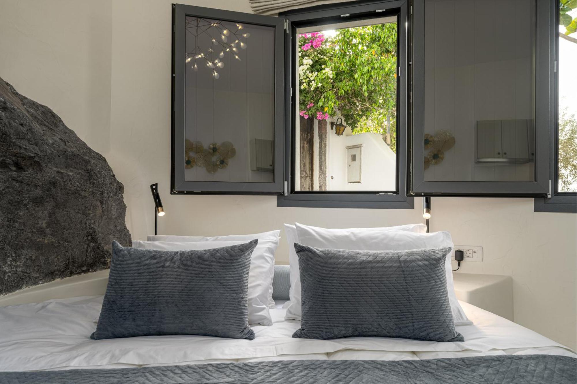 Galaria Serenity Suites Вотон Экстерьер фото
